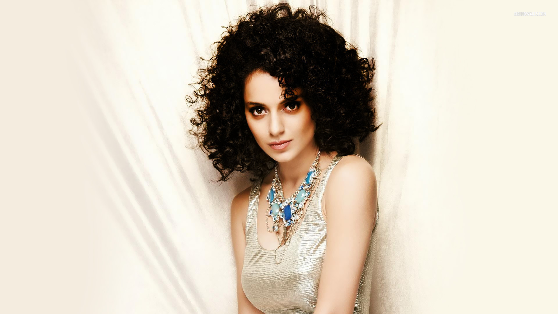 Kangana Ranaut responds to Saif Ali Khan's open letter on 'nepotism debate' with a feisty note!