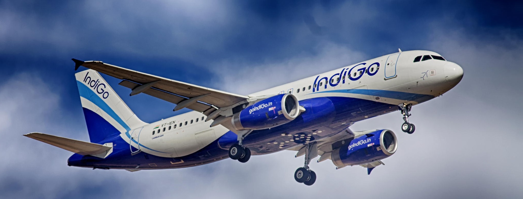grappling-with-shortage-of-pilots-indigo-cancels-130-flights-on-friday-the-indian-wire