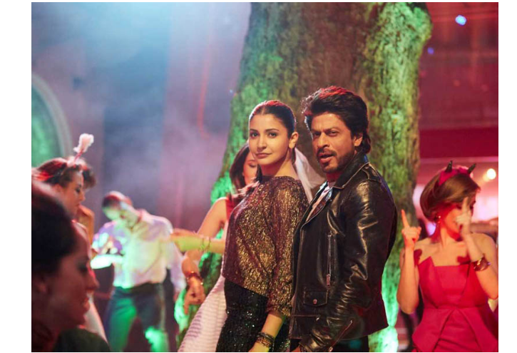 Exclusive still from SRK-Anushka Sharma's 'Beech beech mein' song from 'Jab Harry Met Sejal'