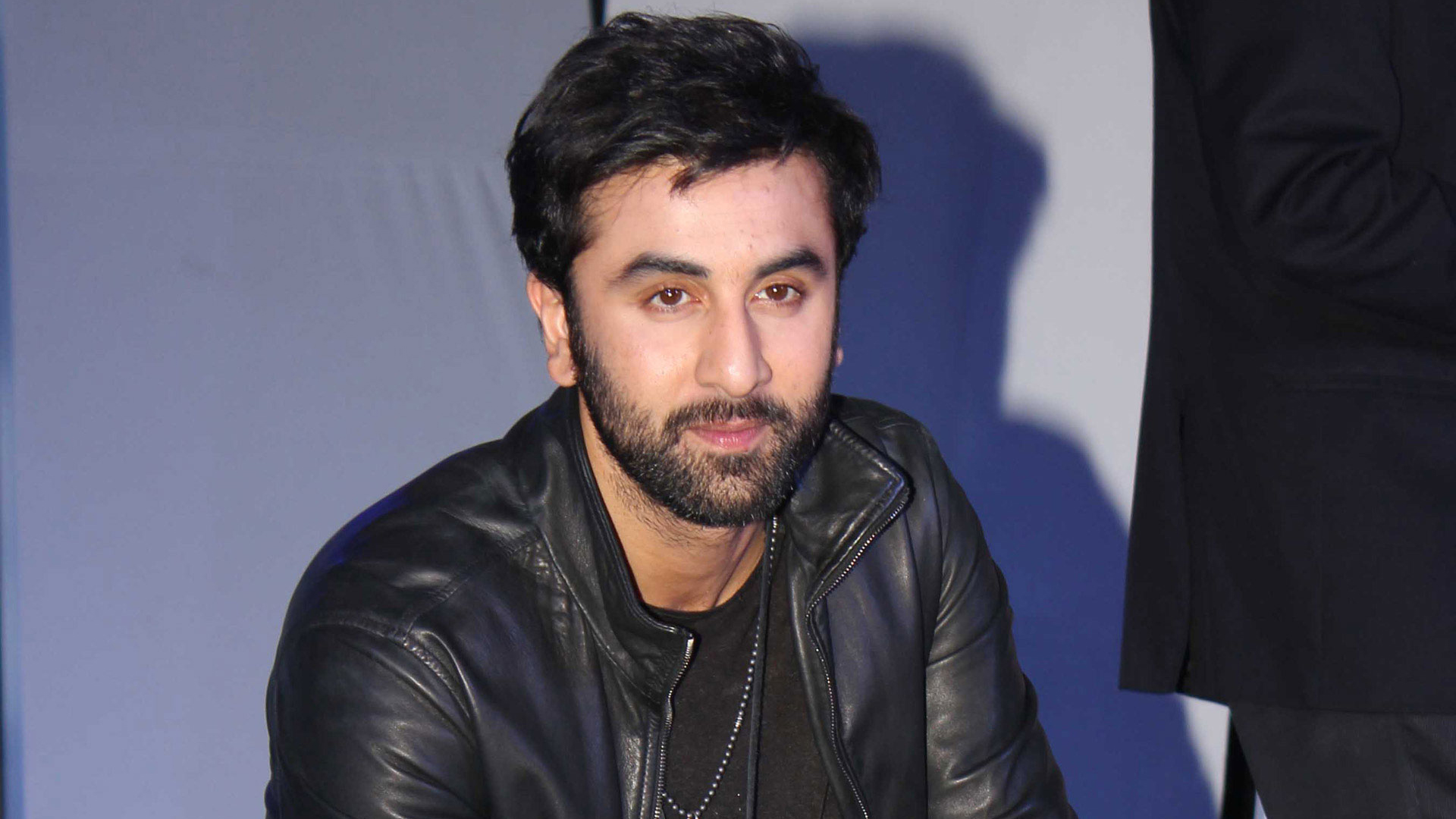 Ranbir Kapoor ask to reshoot some portions of the Sanjay Dutt biopic?!