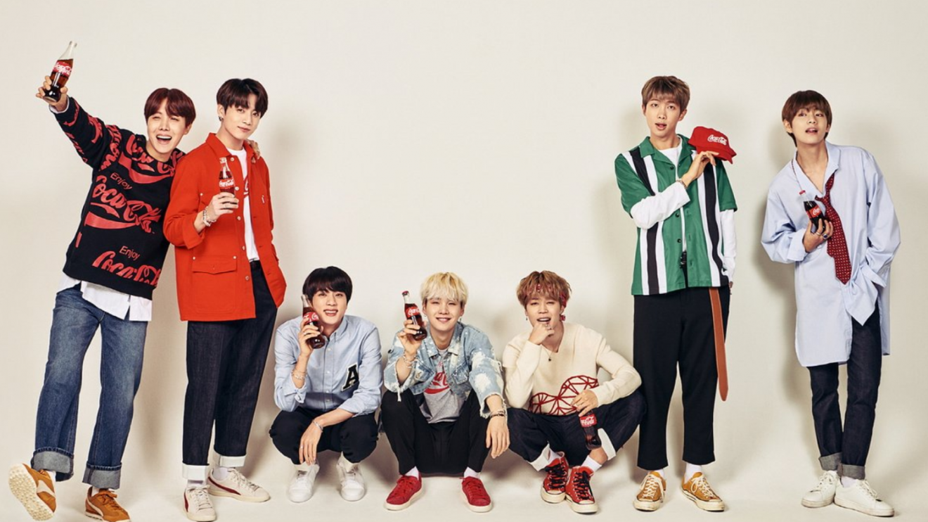 14 бтс. БТС фотосессия 2018. BTS группа корейская. BTS Coca Cola. Кока кола BTS.