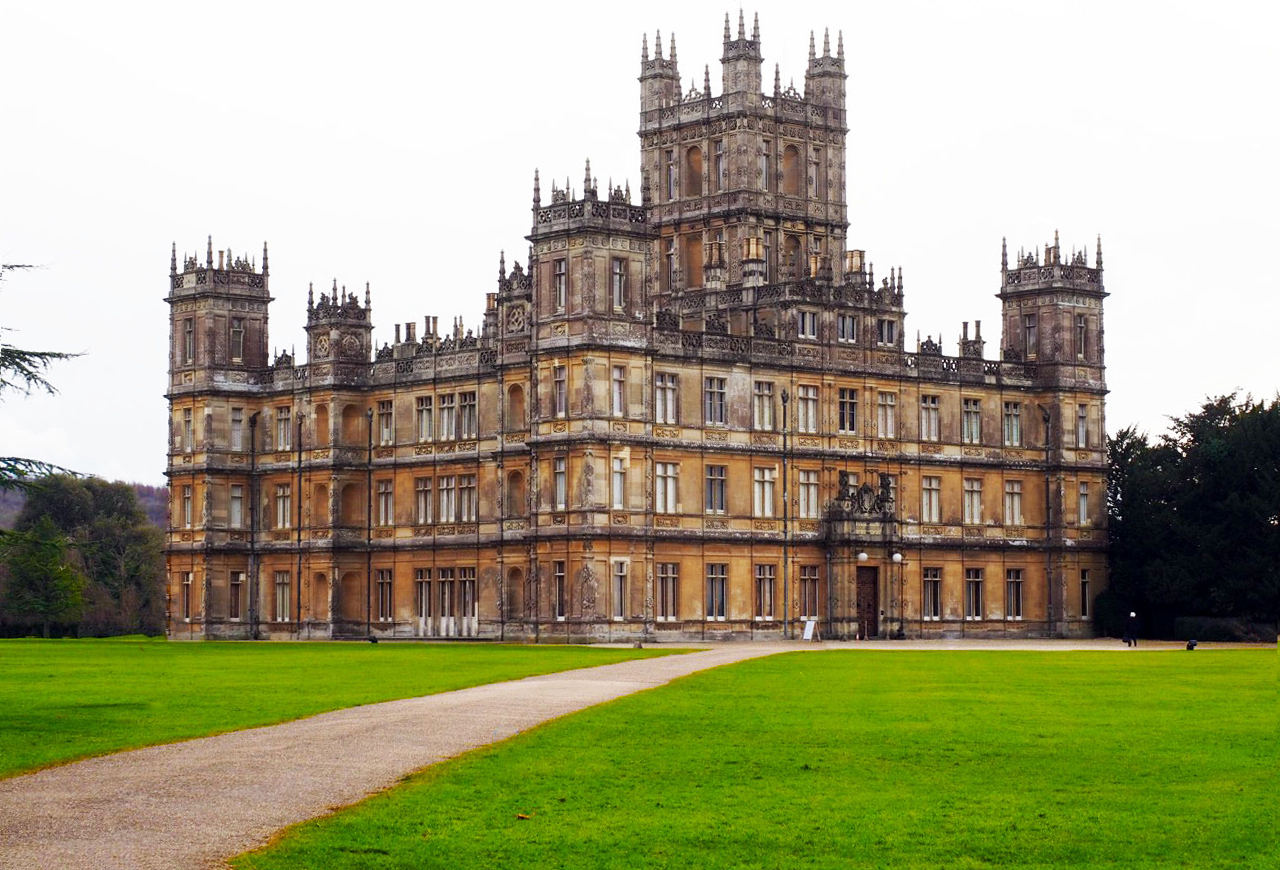 Trailer of 'Downton Abbey' is out : Based on TV series ...