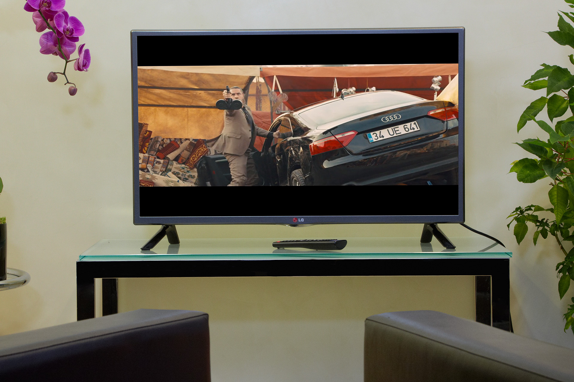 LG Smart 32-inch HD Ready LED Smart TV