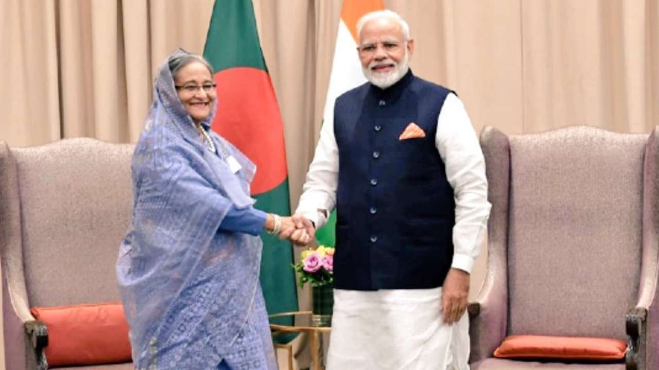PM Modi meets Bangladesh PM on sidelines of UNGA 2019