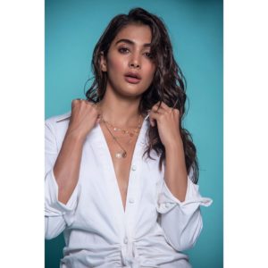 Housefull 4 actress Pooja Hegde looks beguiling in her latest white ...