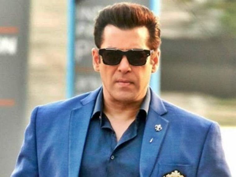 Salman's Hideous Wig, Weird Film Titles, Laughable Fights Make Him 90s Ka  Mithun
