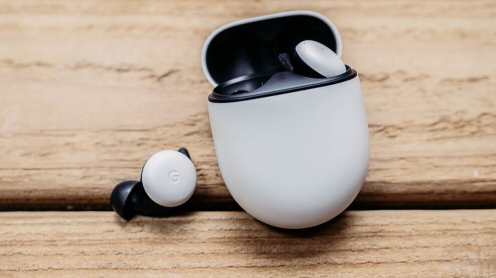 Google Pixel Buds gets New Update : Everything You Need To Know - The
