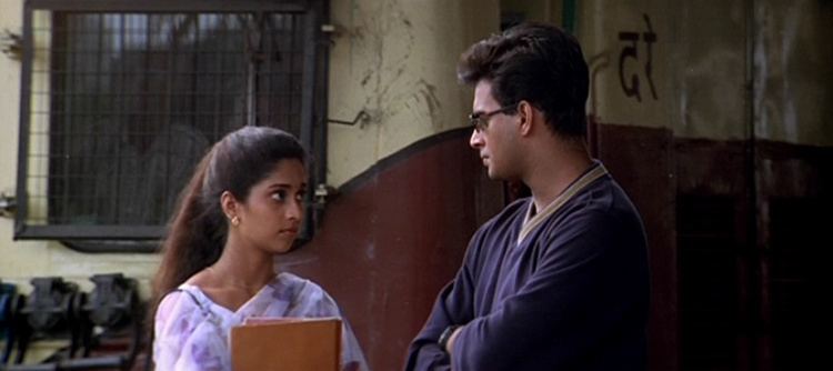 A still from Alaipayuthey