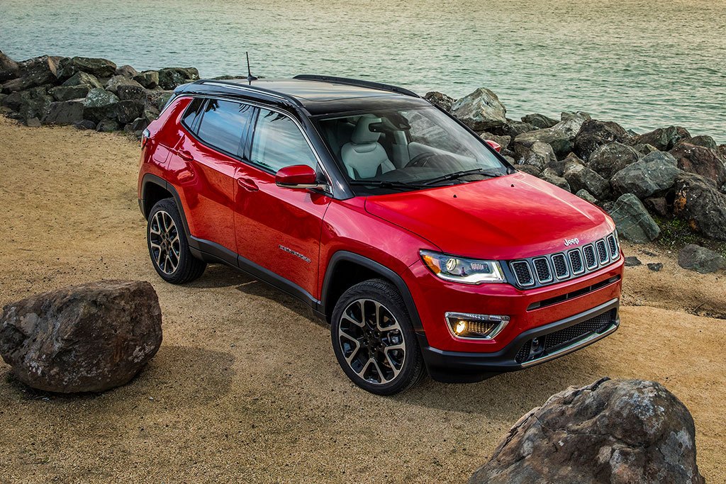 2021-jeep-compass-front-right-side