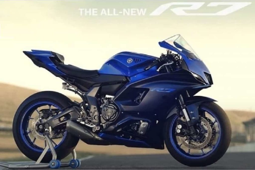 2021-Yamaha-R7