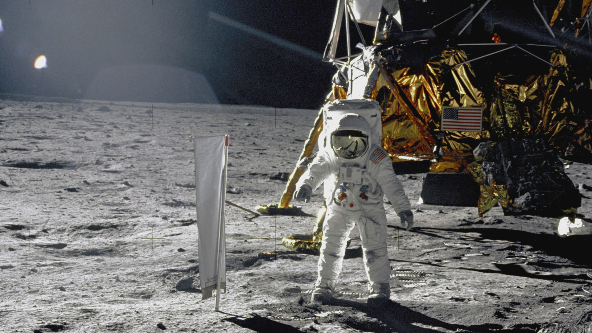 왜 인류는 달에 우주 정거장을 세우는 것을 기대하지 못합니까?