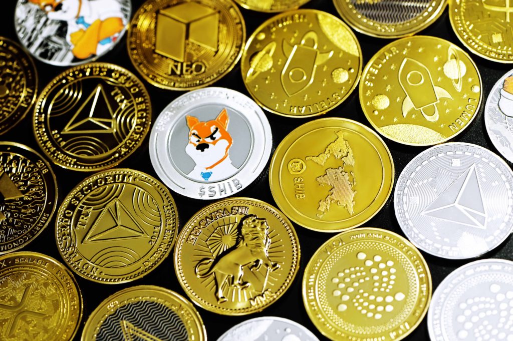 Global Crypto Market Cap Inched Up About 4% In 24 Hrs; Despite Gains Shiba Inu, Dogecoin Missed A Spot In Top 10 Cryptocurrencies--Bitcoin tops the chart