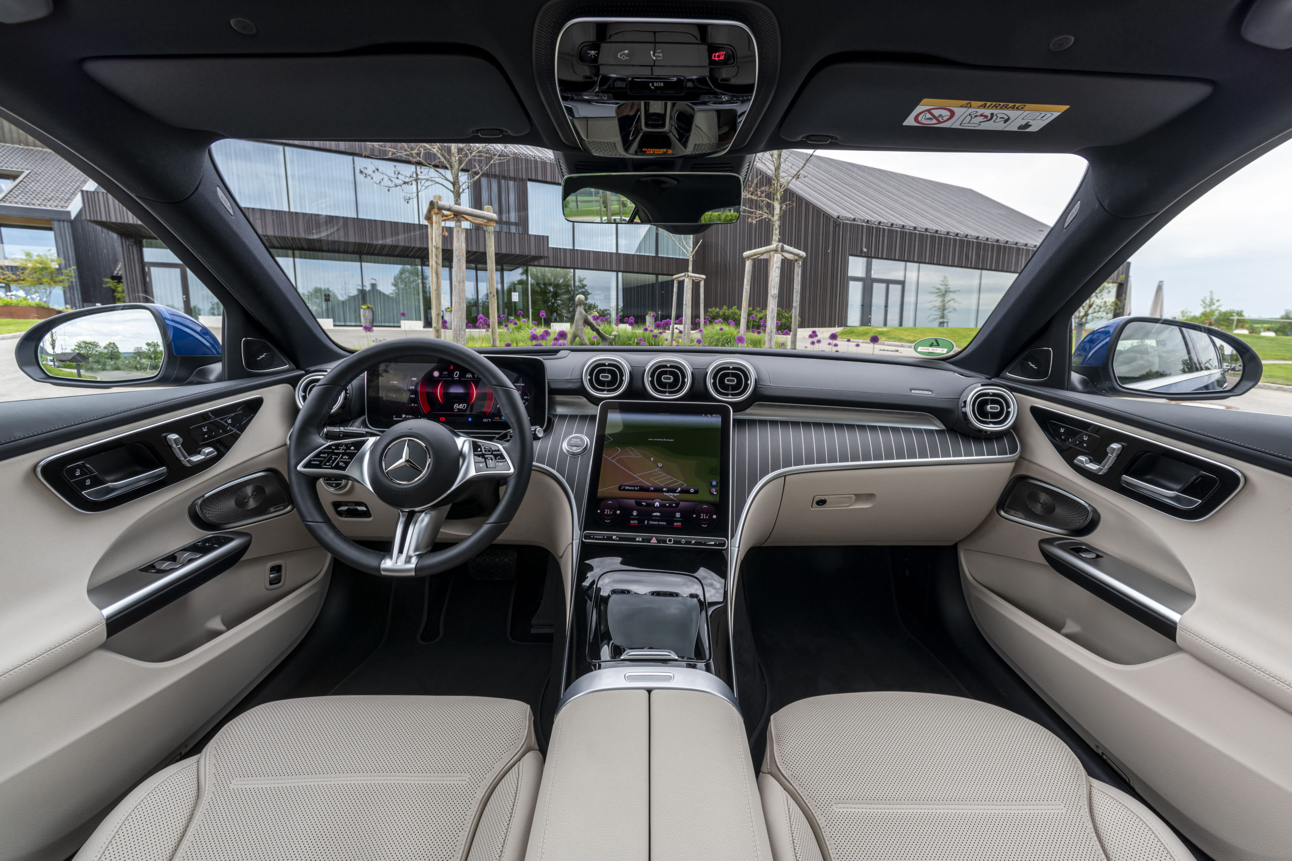 2022-Mercedes-Benz-C-Class-Interior