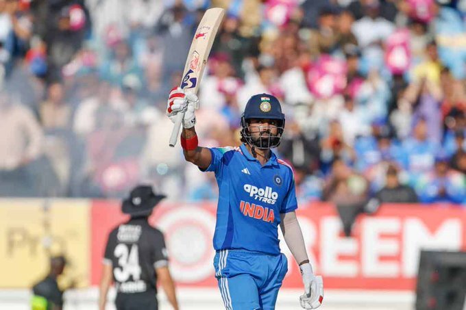 Daryl Mitchell and Will Young Lead New Zealand to a Strong Win, Series Now 1–1